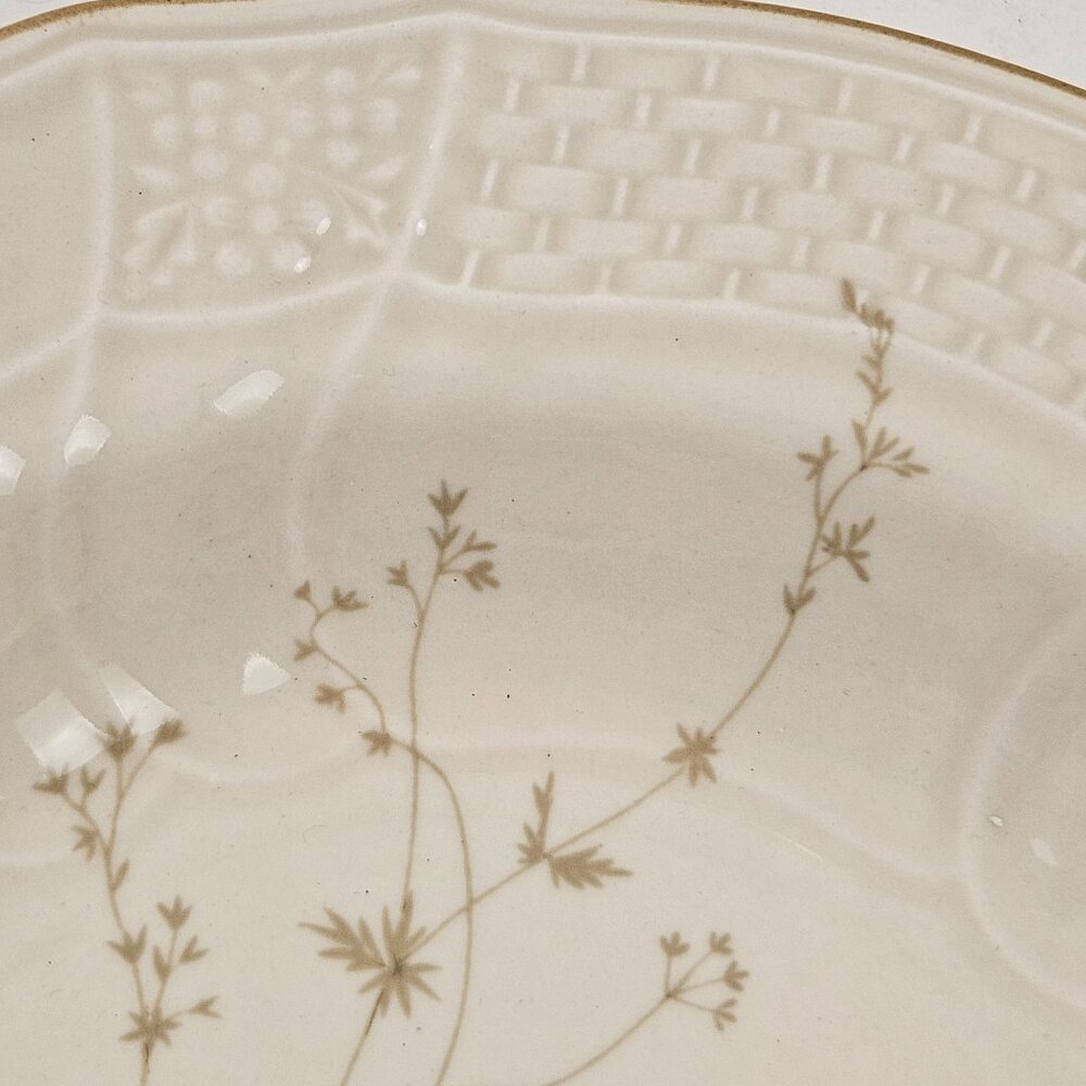 Mikasa Margaux Large Rim Soup Bowl Floral Embossed Basketweave Vintage Japan - Picture 5 of 10